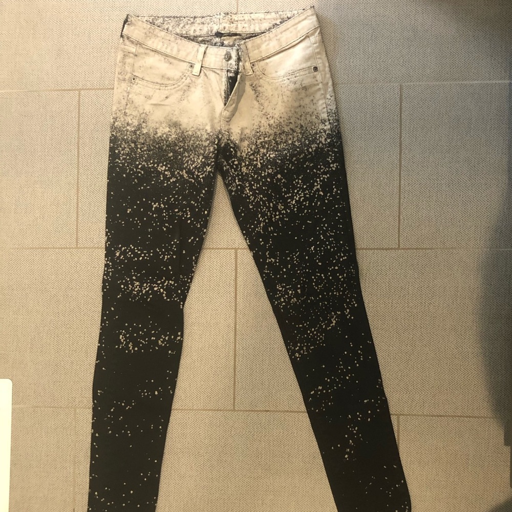 LF Carmar Black Bleached Wash